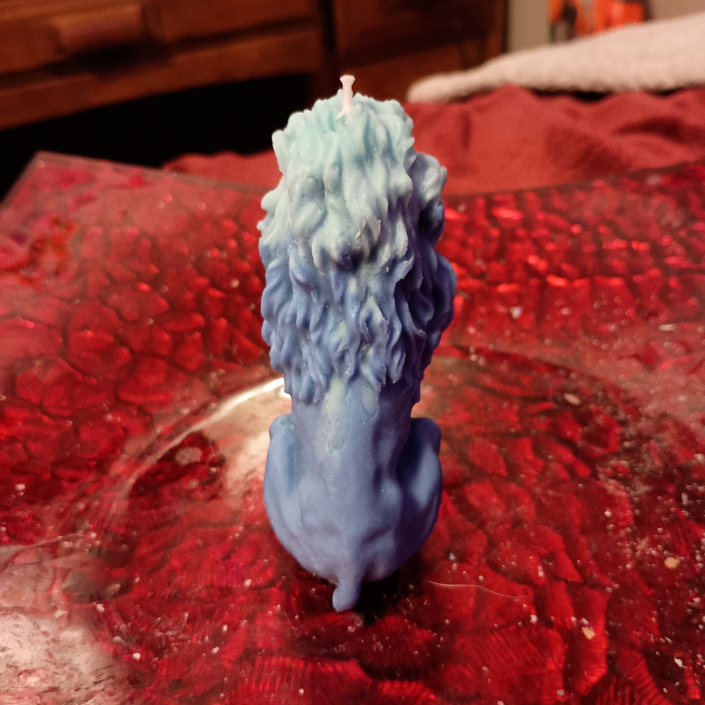 Blue sitting lion candle