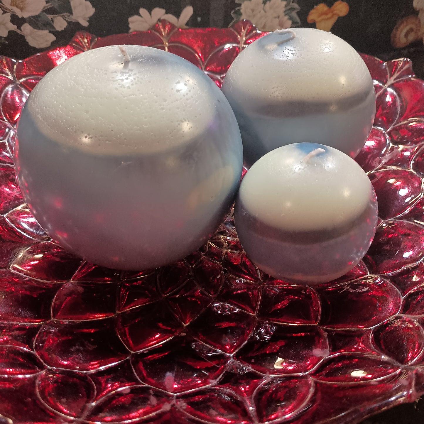 Group of 3 orb candles