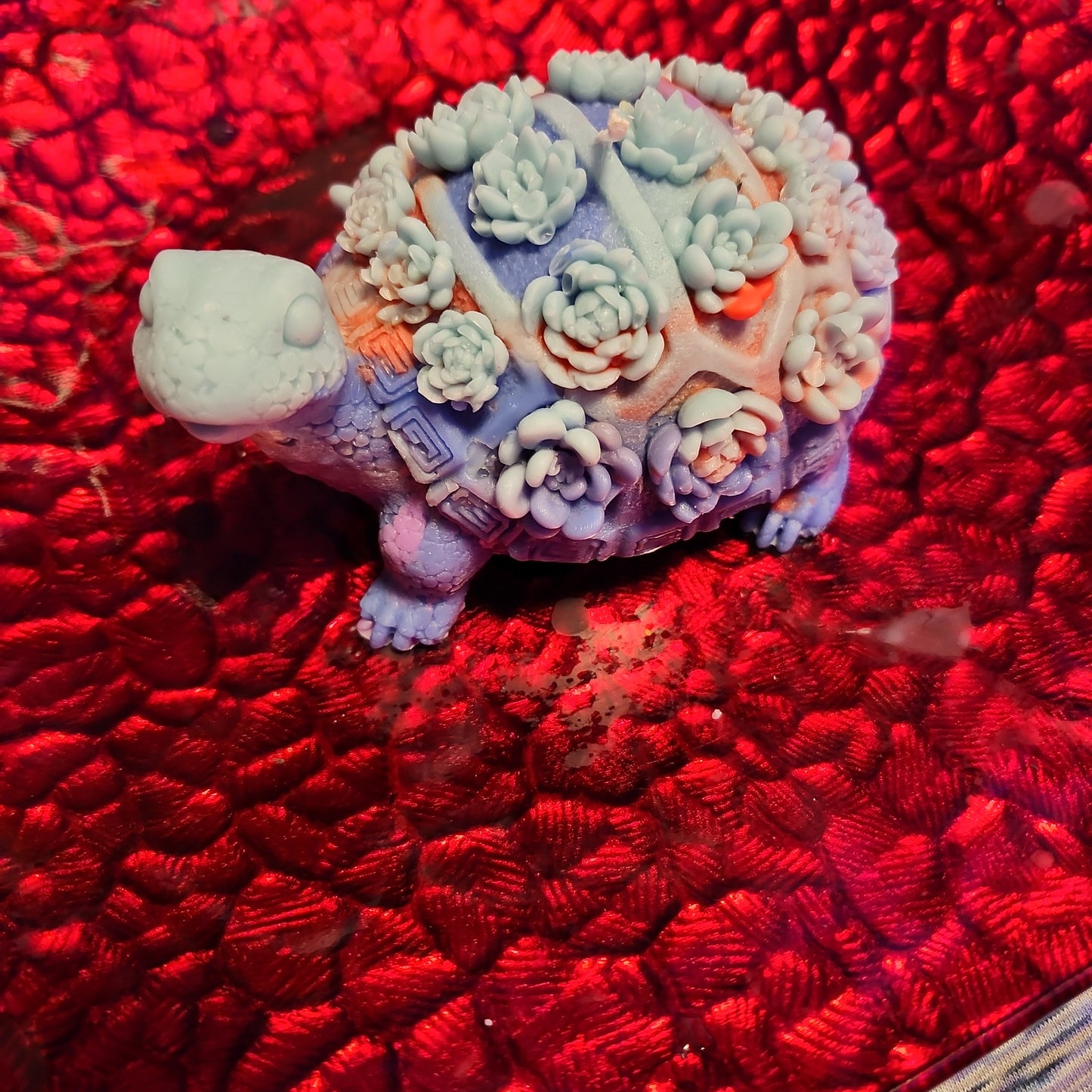 Blue and red large flower turtle candle