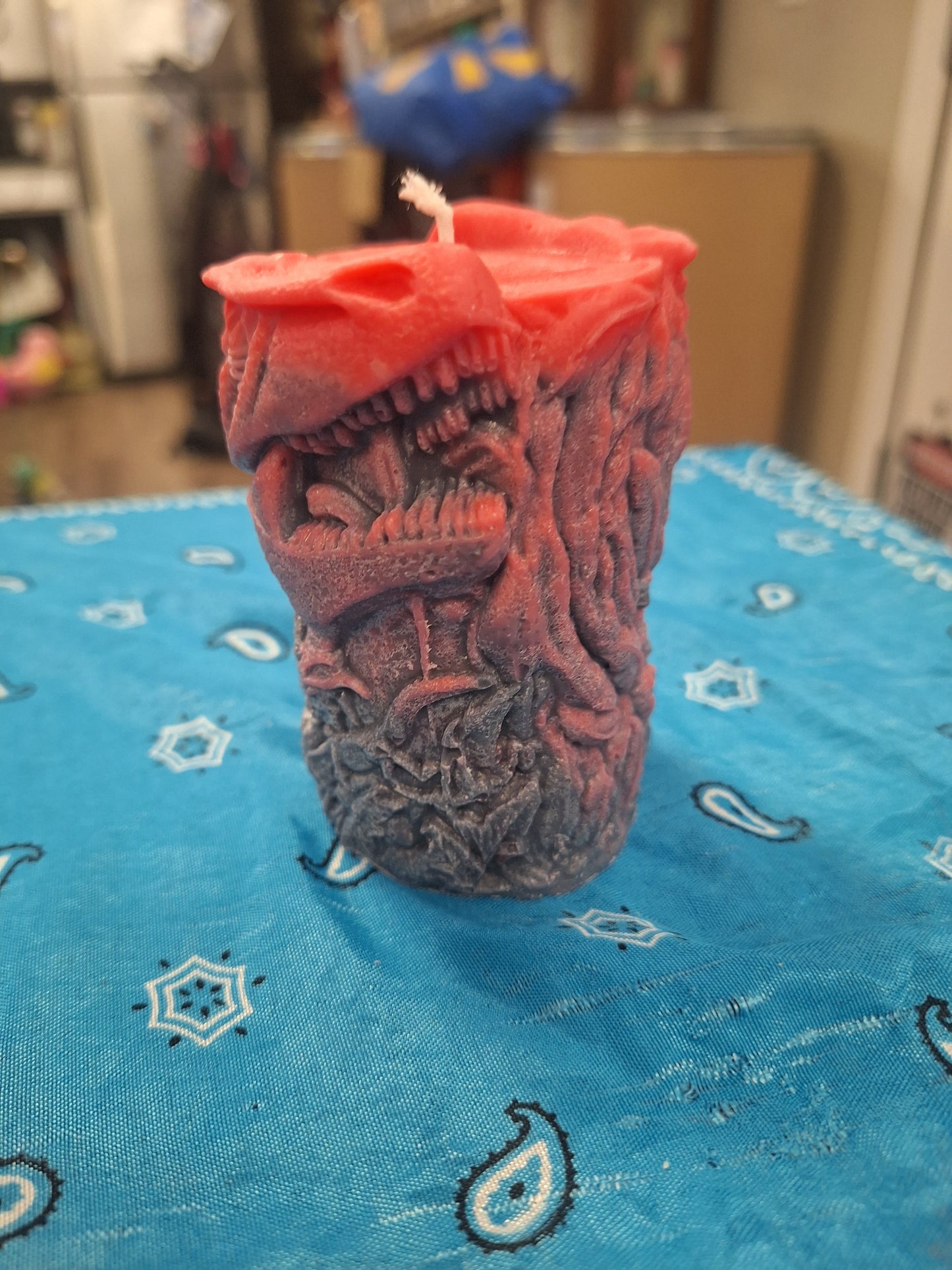 T rex dinosaur piller candle