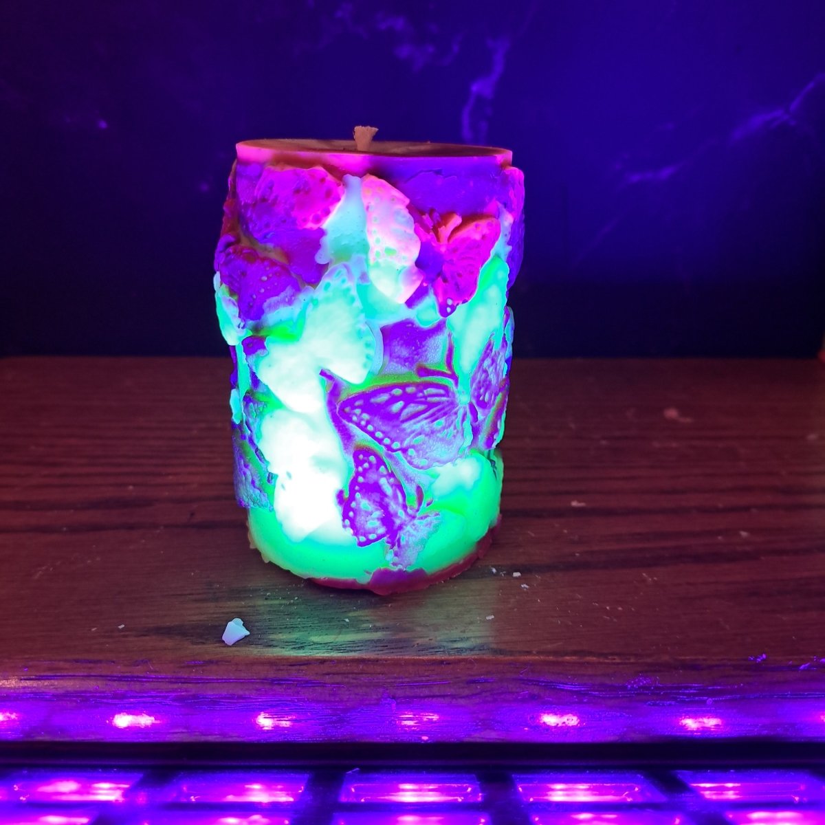 Blacklight/U/V butterfly scented piller candle16