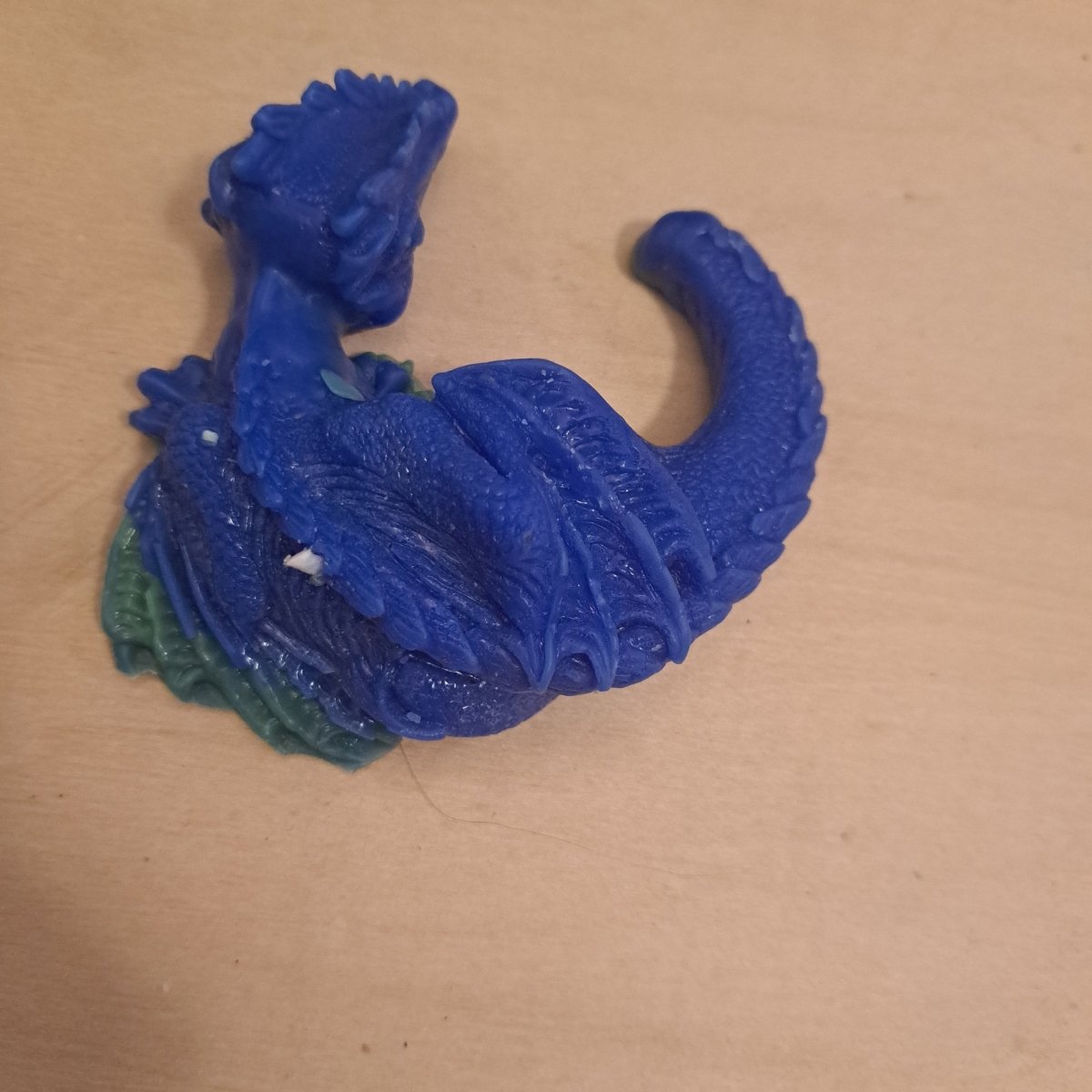 Blue scented dragon candle9