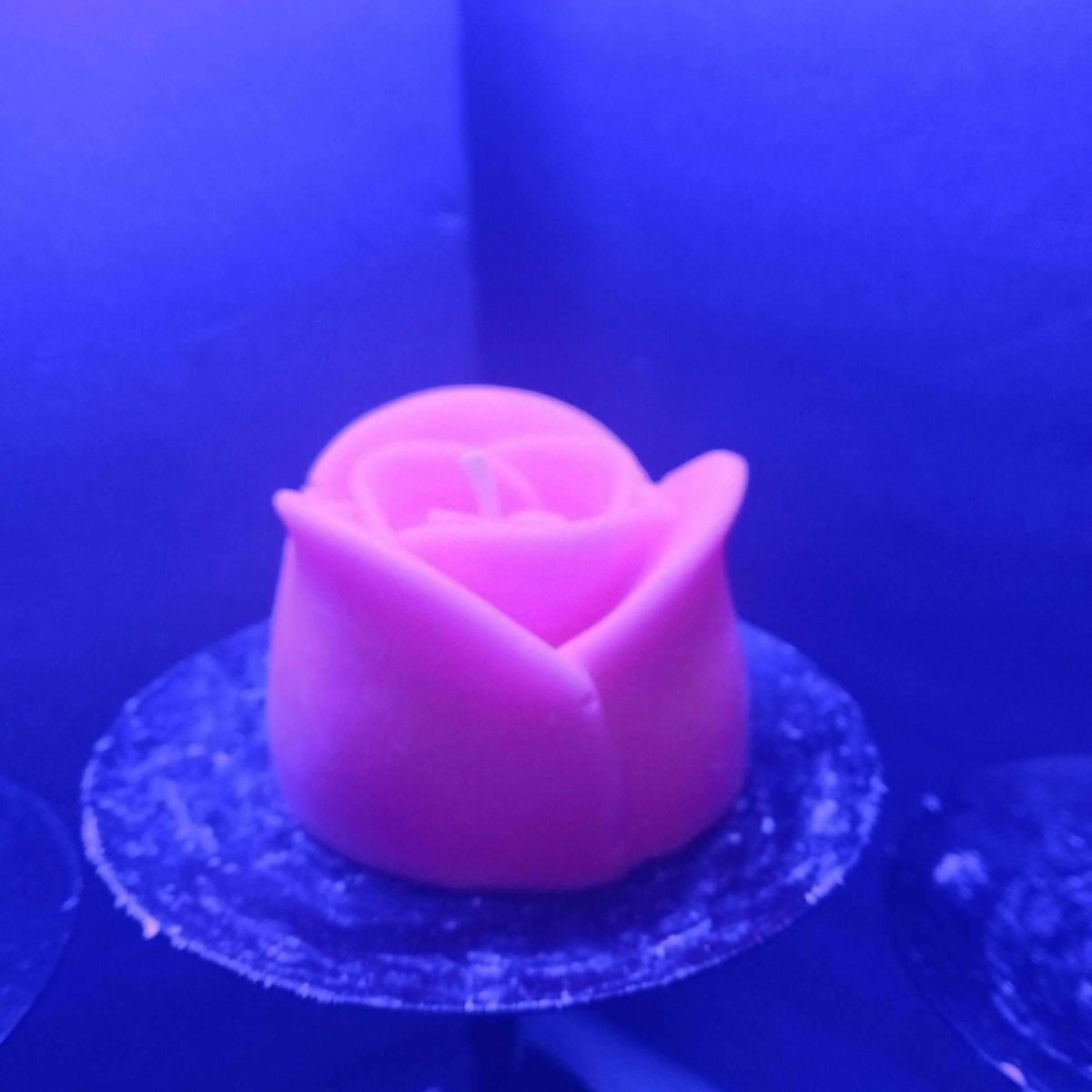 BRIGHT PINK BLACKLIGHT flower candles7