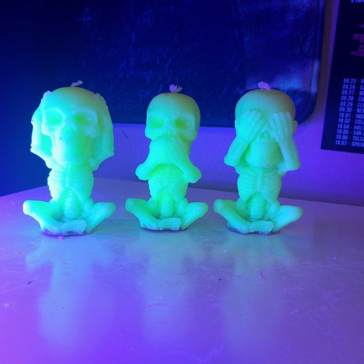 BRIGHT YELLOW BLACKLIGHT see speak hear no evil skeleton set of 3 candles25