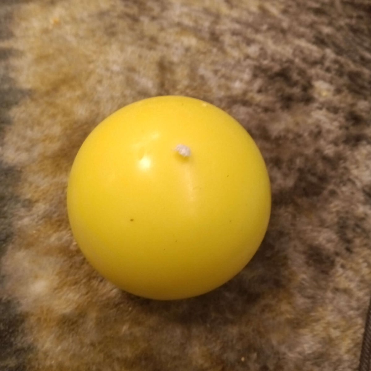 Bright yellow medium orb scented candle10