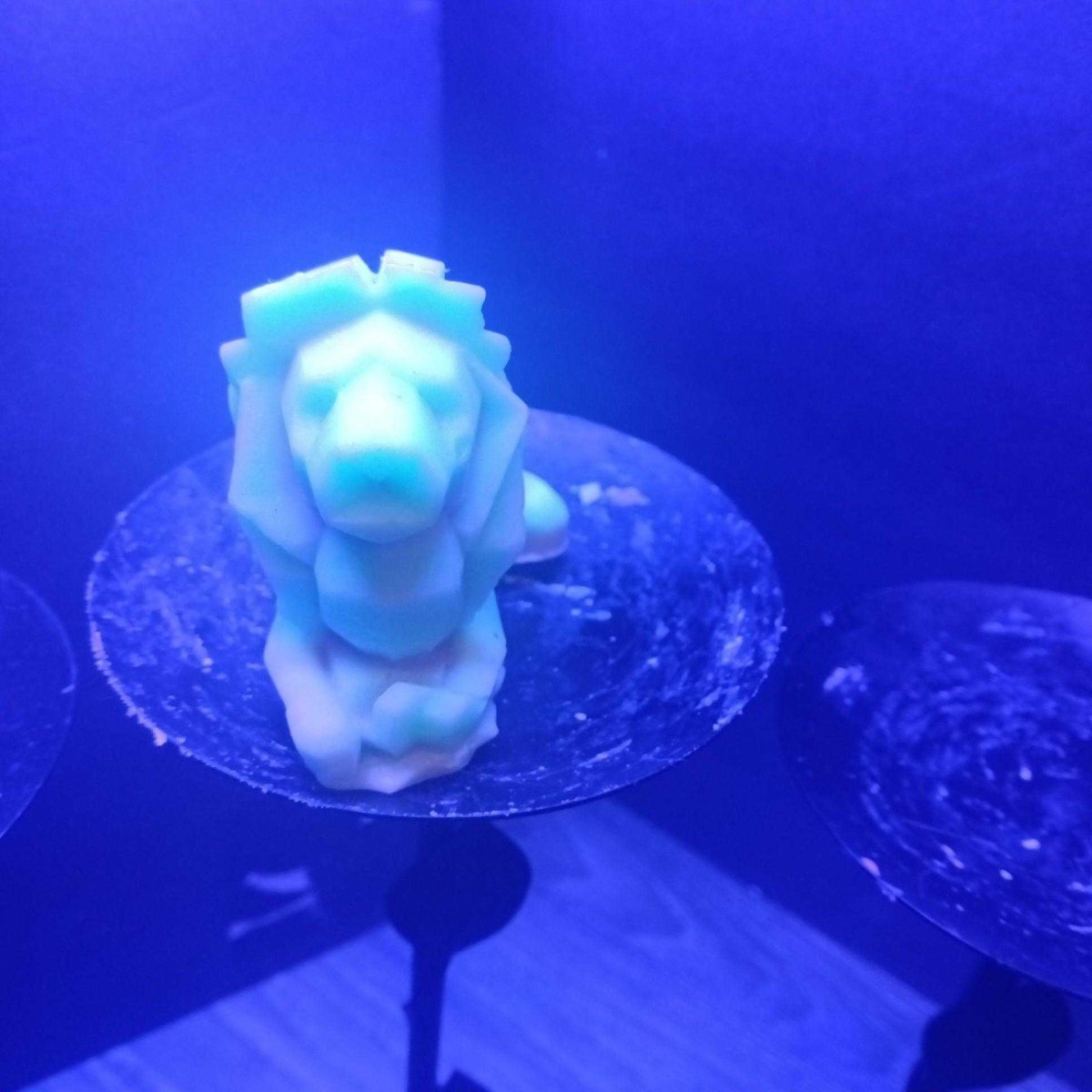 LIMITED EDITION BLACKLIGHT lion candle6