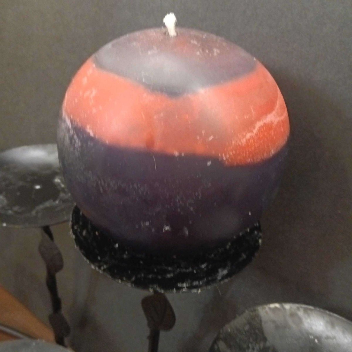 LIMITED EDITION  large orb scented candle30