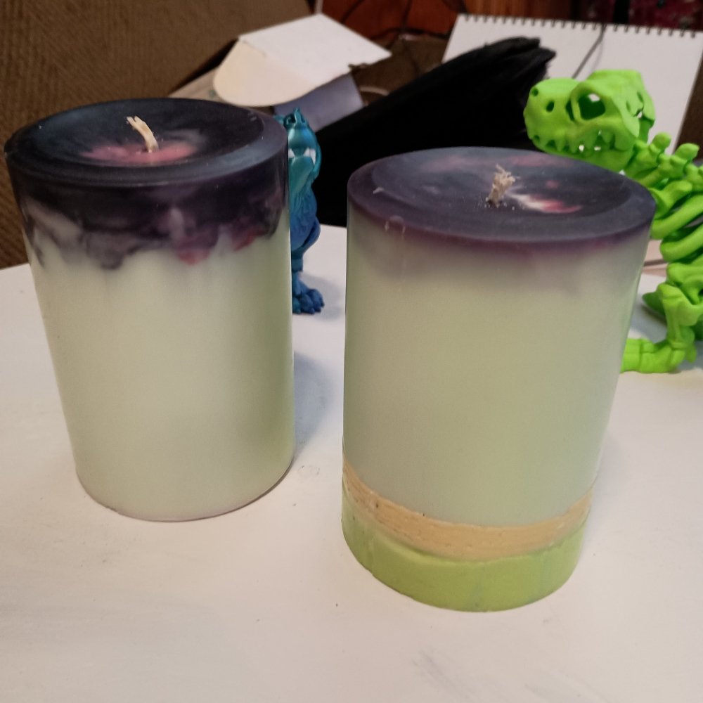 Pair of Extra large scented piller candles40