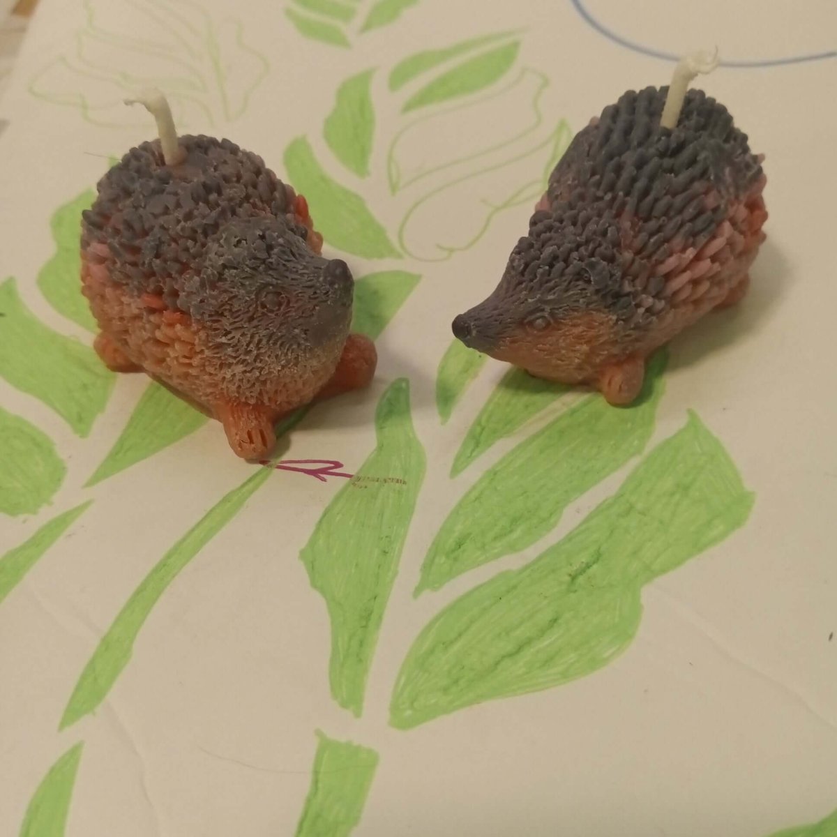 PAIR OF PINK N BLACK hedgehog scented candles6