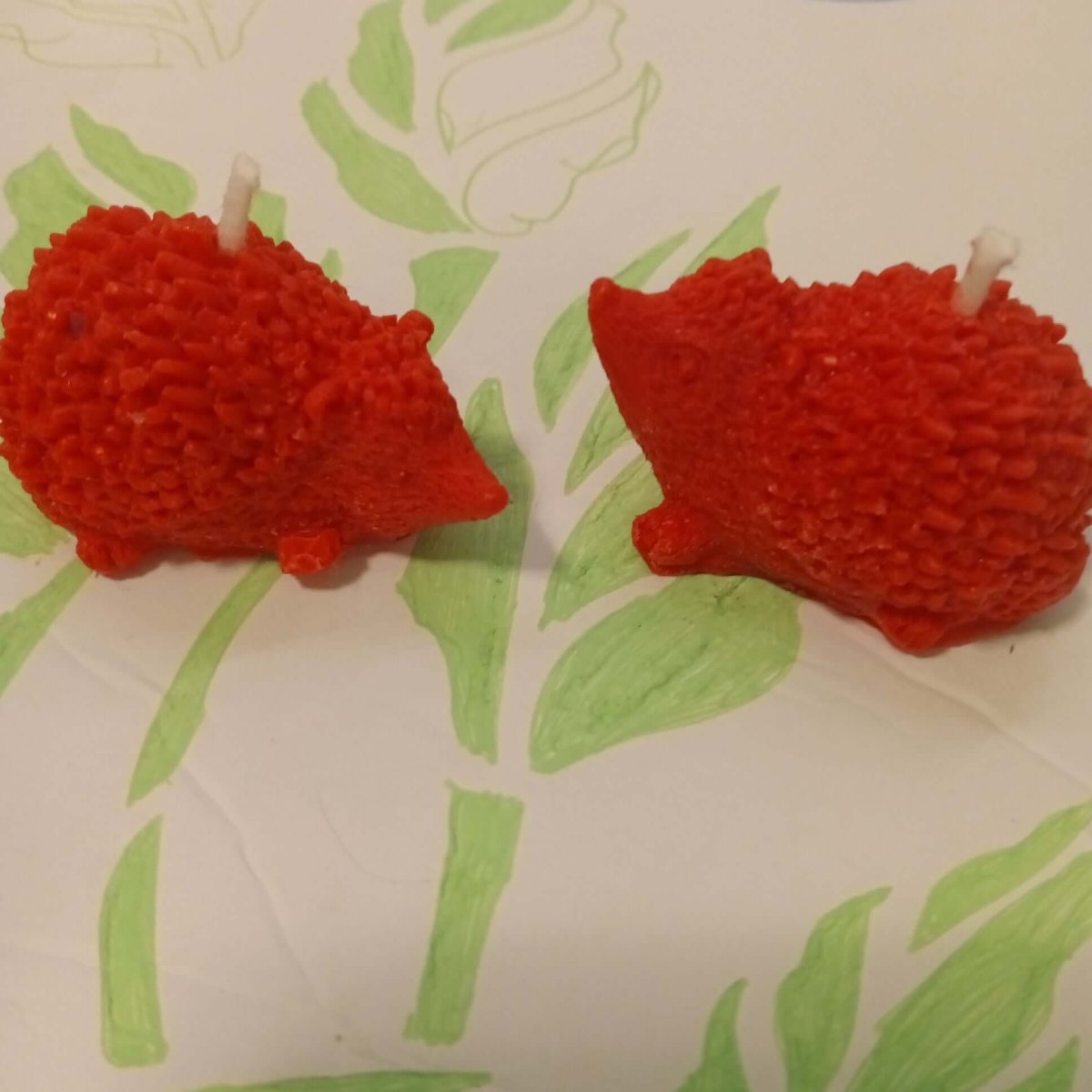 PAIR OF RED hedgehog scented candles6