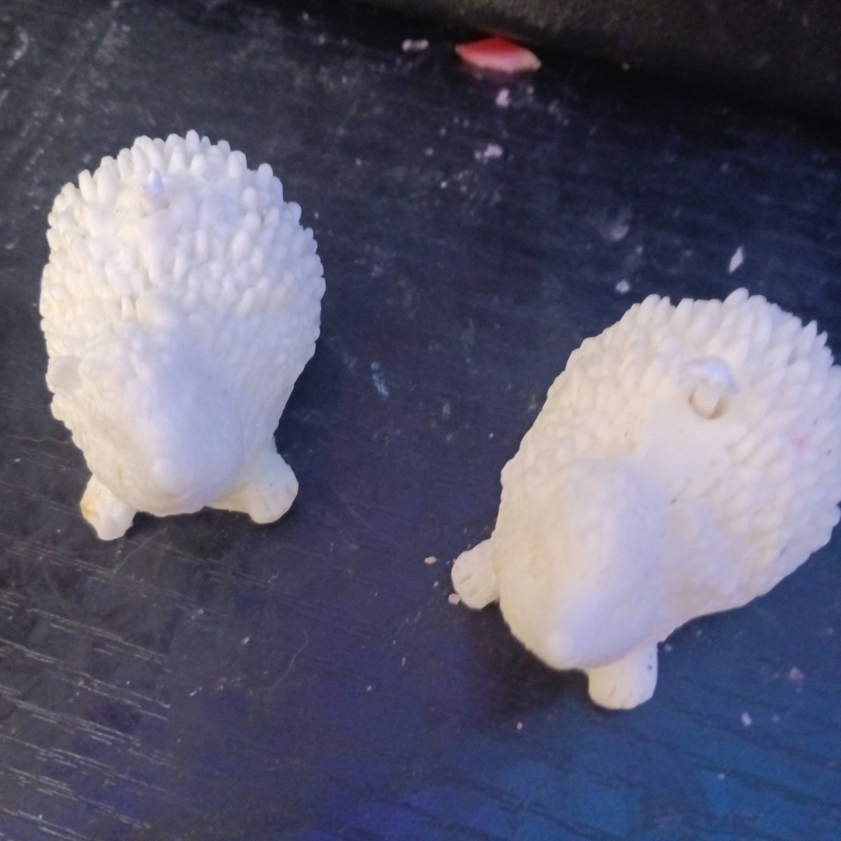 PAIR OF WHITE hedgehog scented candles6