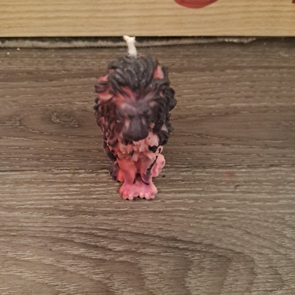 Pink n black sitting lion scented candle9