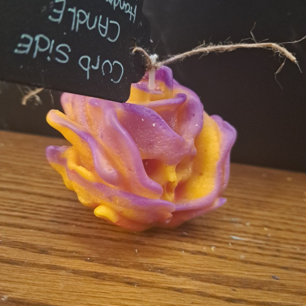 Purple and yellow rose skull scented candle7