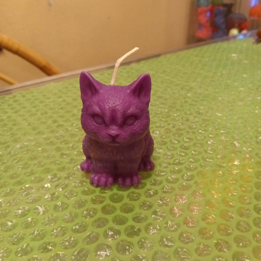 PURPLE sitting kitty scented candle8