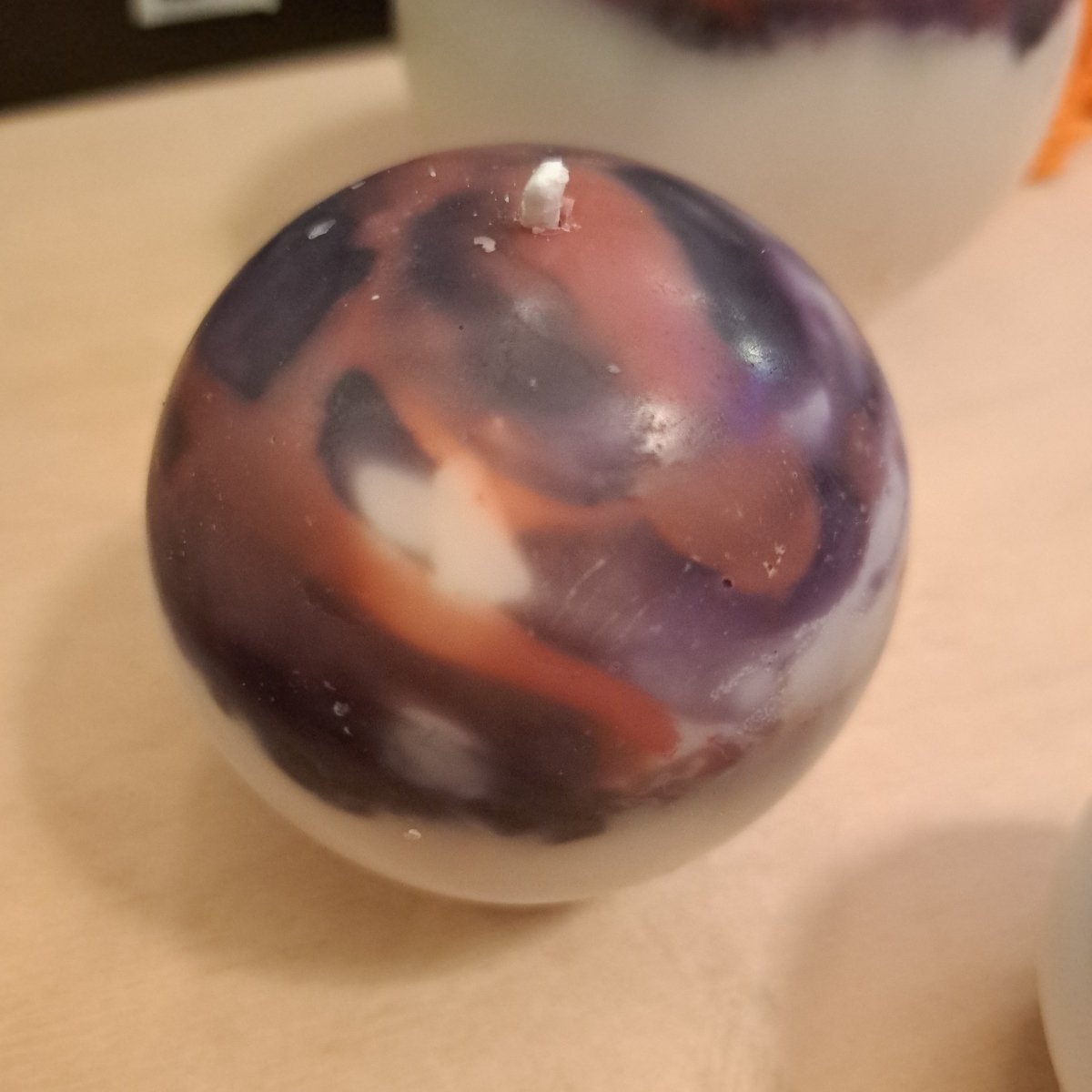 Set of 3 unique orb scented candles32