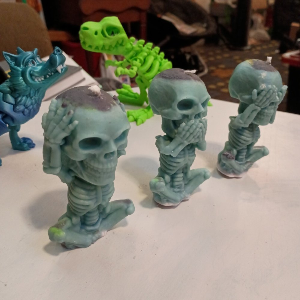 Unique colored set of 3 see speak hear no evil skeleton scented candles25