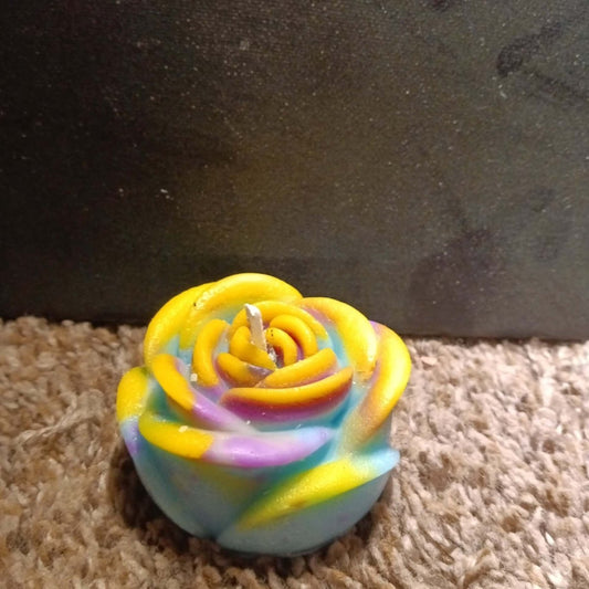 UNIQUE flower scented candle6