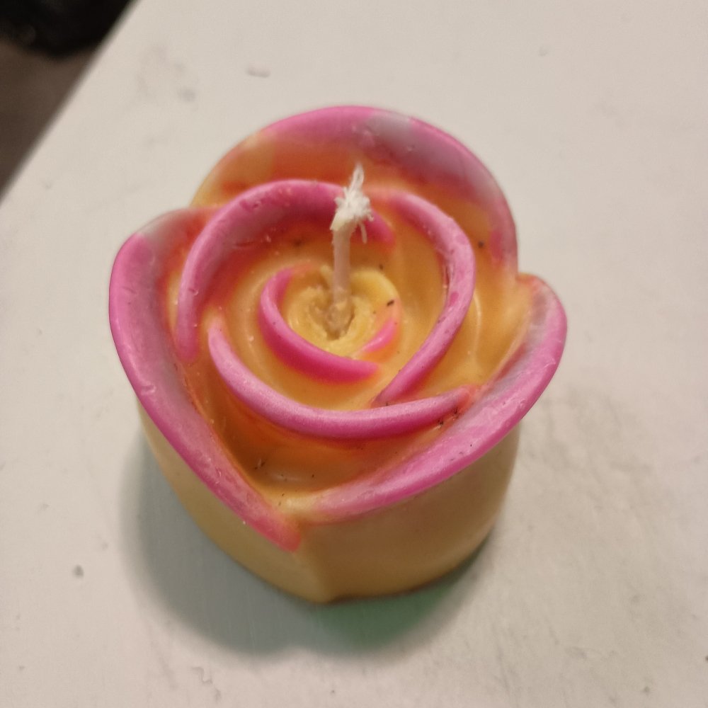 Yellow and pink flower scented candle6