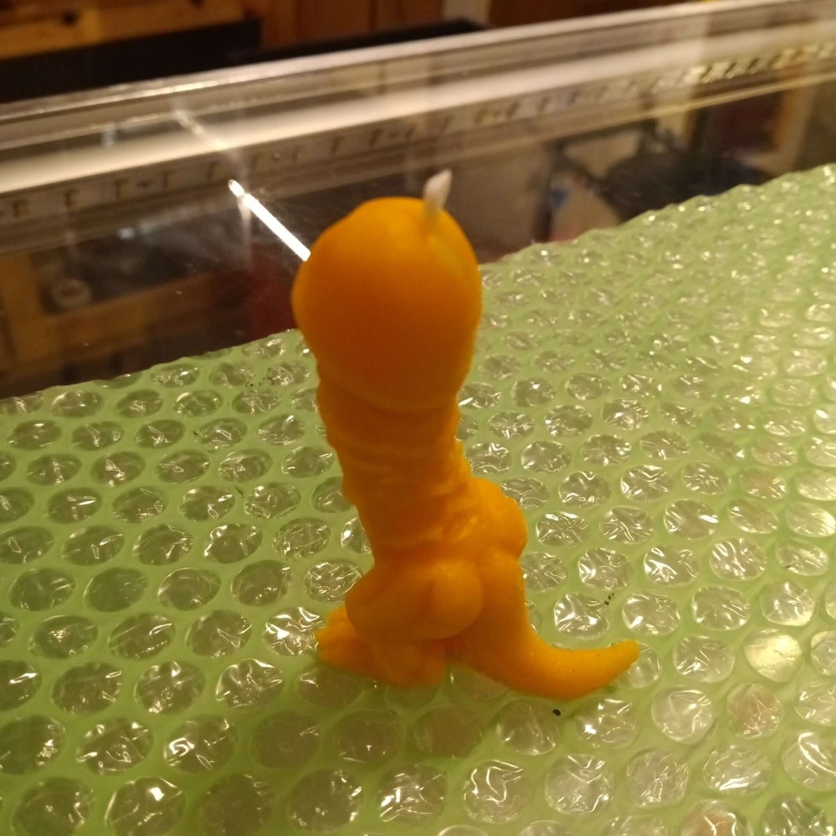 YELLOW dino dong unscented6